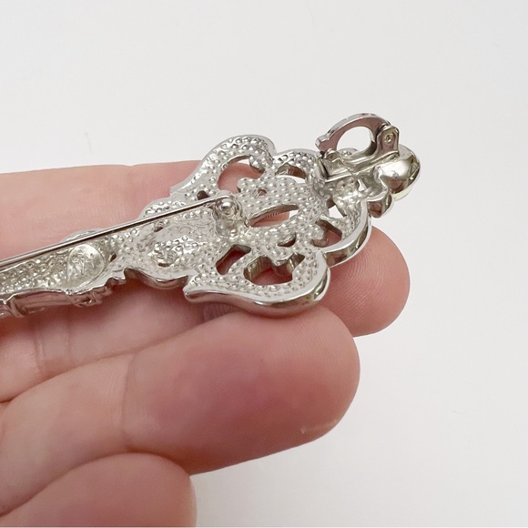 Kirks Folly Skeleton Key AB Crystal Fairy Charm Silvertone Brooch Pendant - Picture 7 of 8